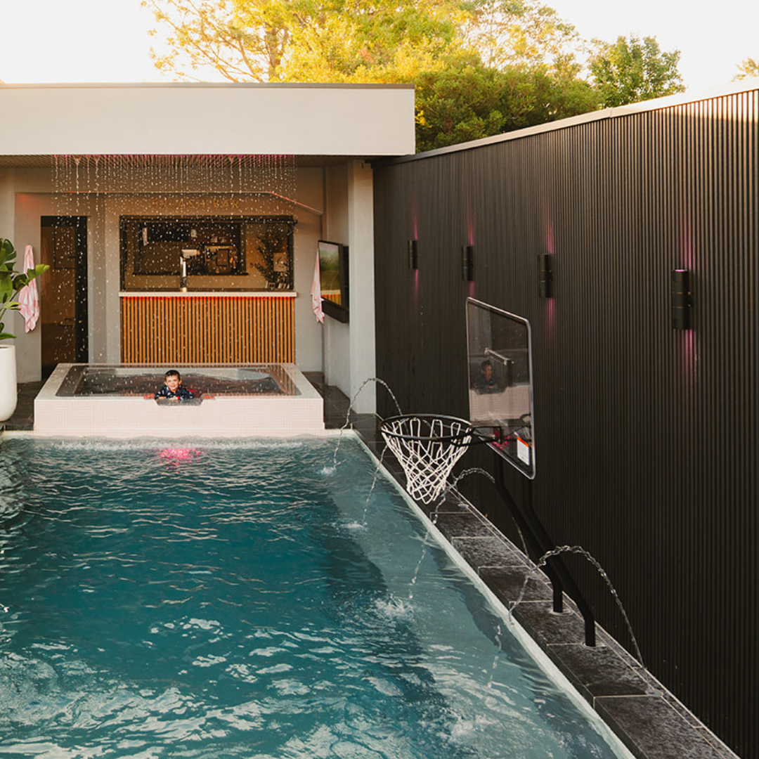 Swim N’ Dunk Dual Post Basketball Game