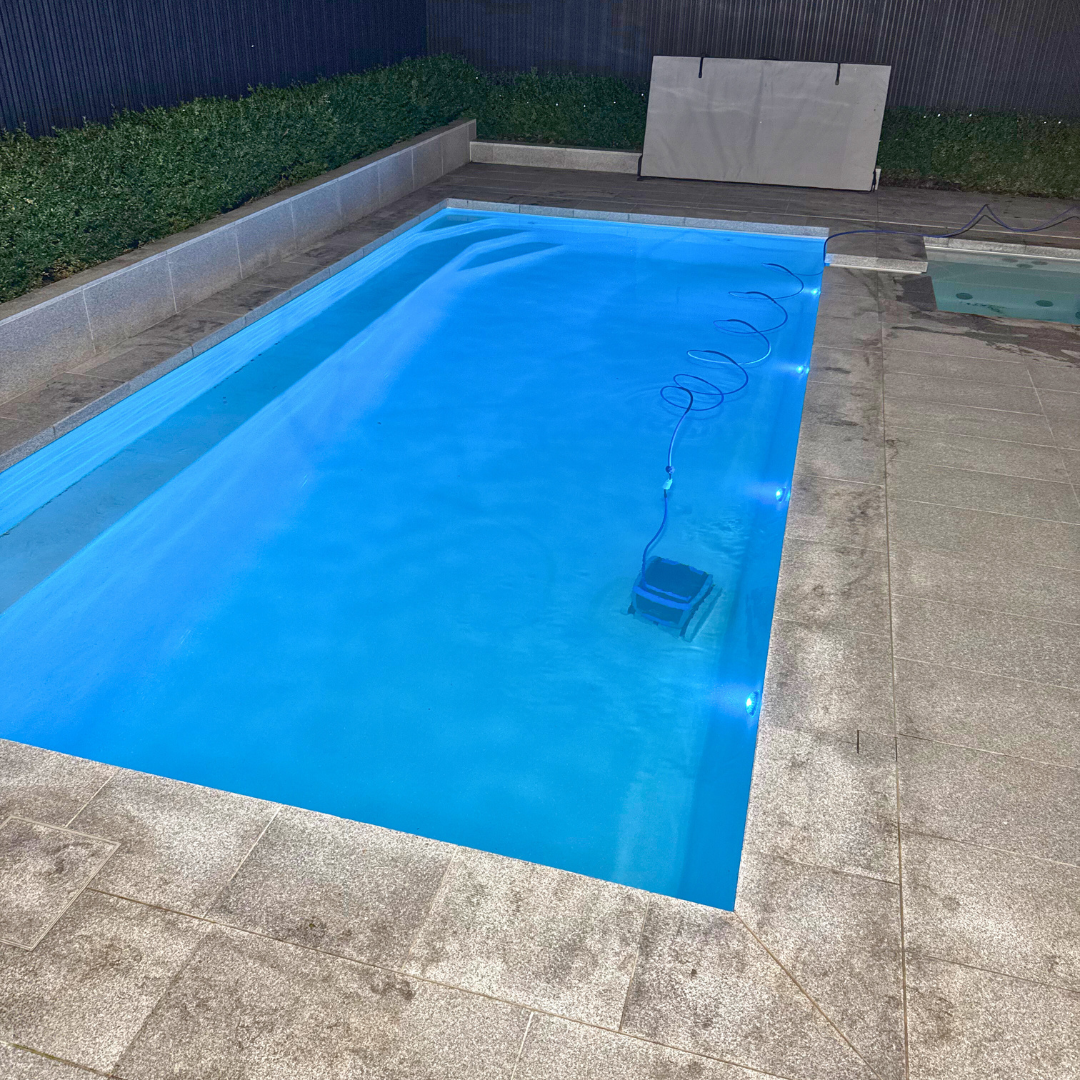 Dolphin M700 Robotic Wifi Pool Cleaner